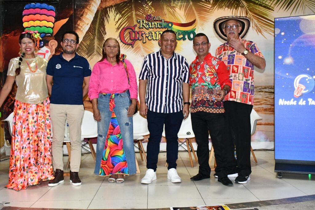 Homenajeados en la Noche de Tambó en Barranquilla.