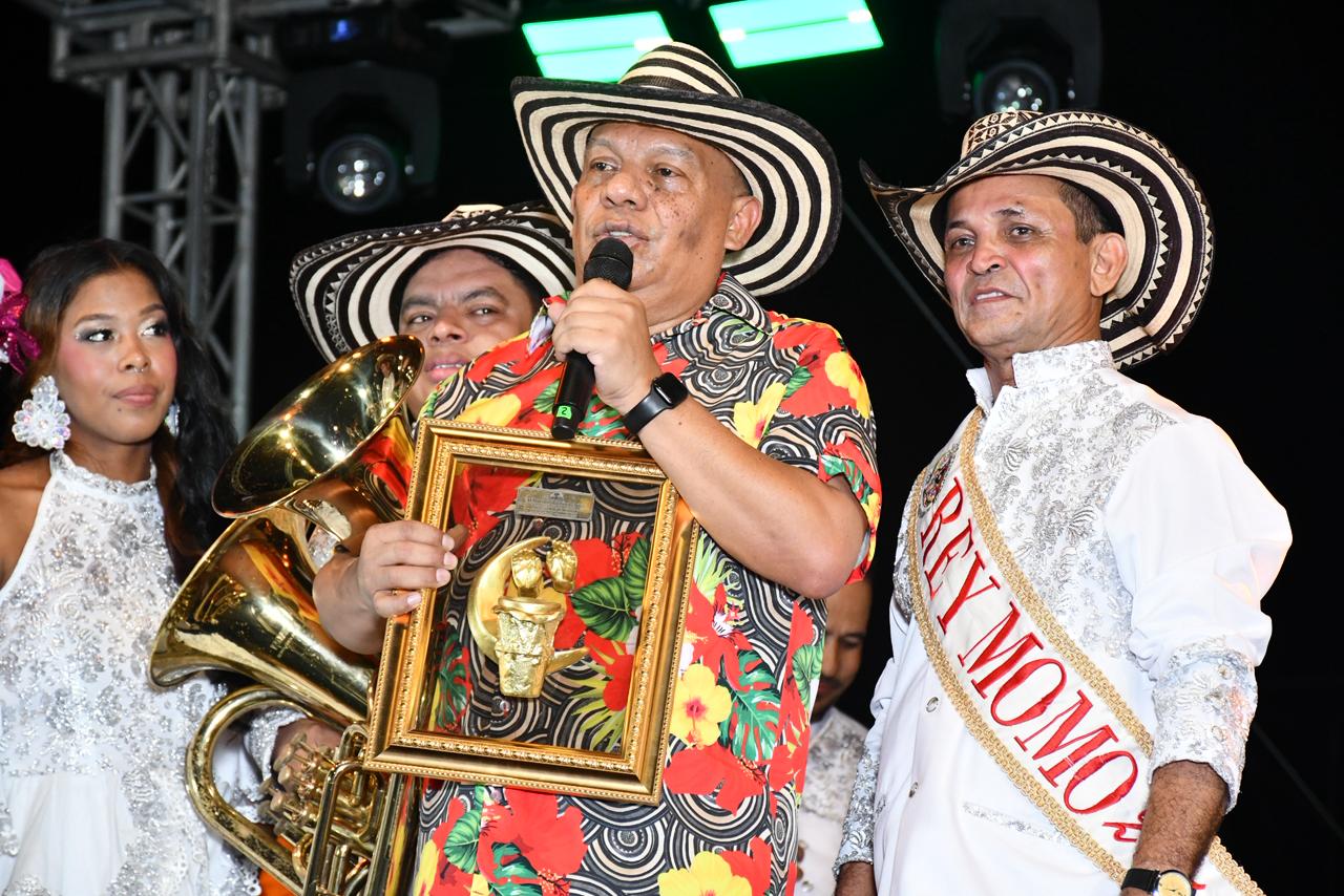 Noche de Tambó 2026 brilló en el Carnaval de Barranquilla con homenaje al maestro Ramón Benítez y celebración del patrimonio cultural